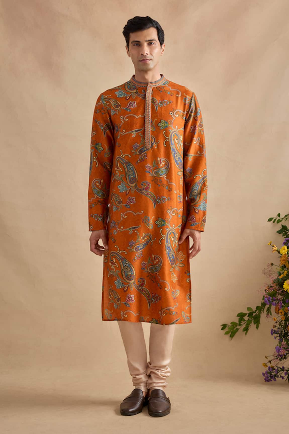 Kalista Adhyan Floral Pattern Kurta Set