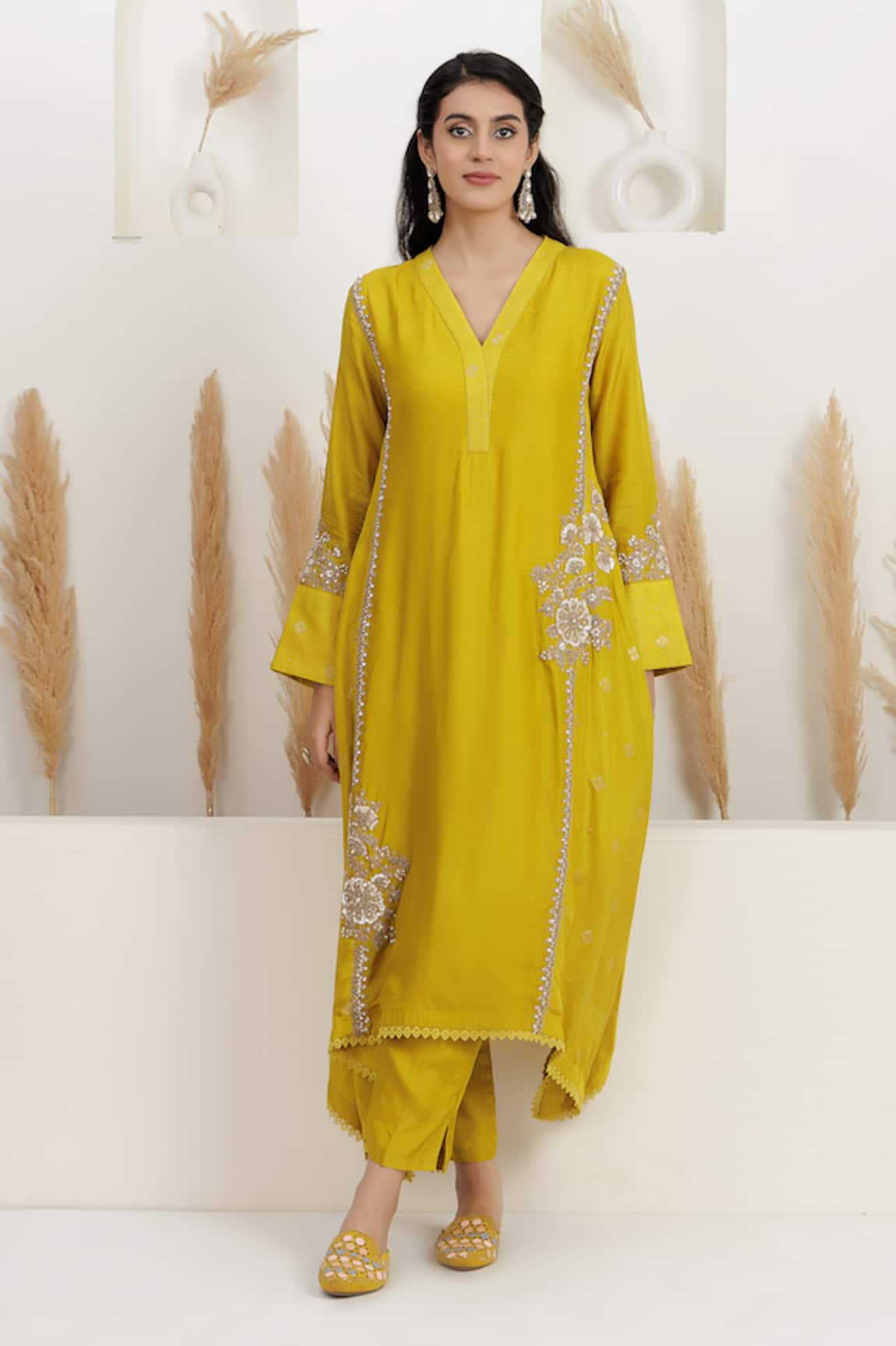 BAIDEHI Asymmetrical Embroidered Kurta & Pant Set 
