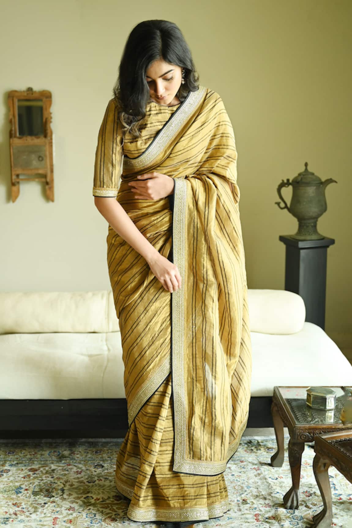 Shorshe Clothing Lakeer Stripe Woven Saree 