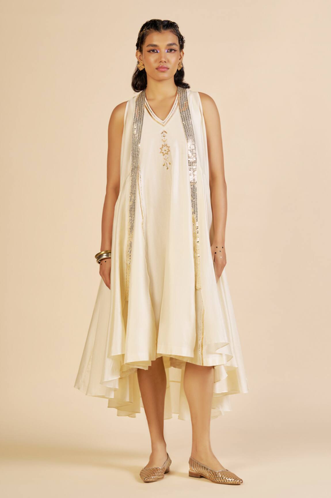 Gulabo By Abu Sandeep Chanderi Embroidered Jacket With Sequins