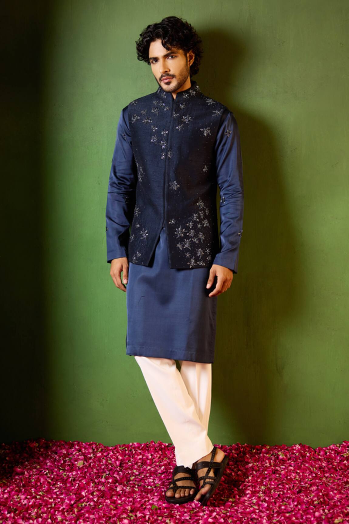 Shreyansh Designs Paritosh Floral Embroidered Bundi & Kurta Set 