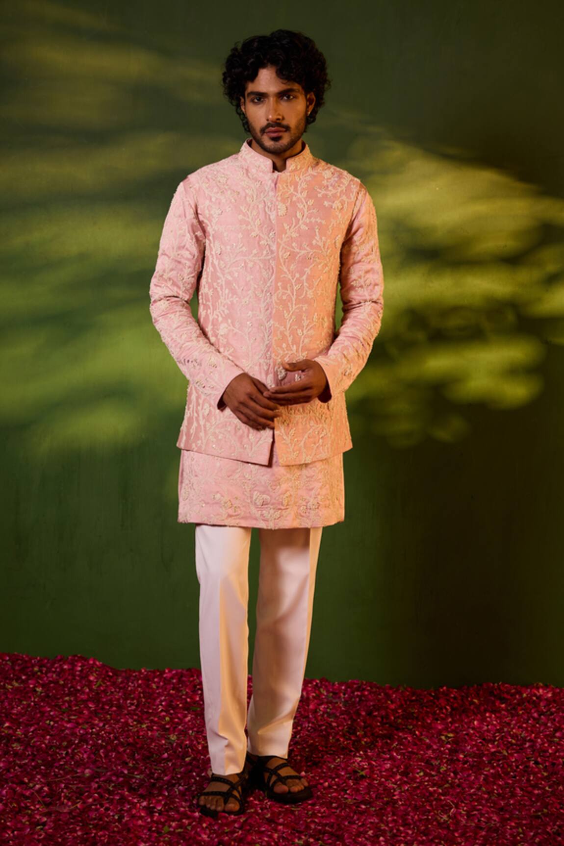 Shreyansh Designs Sarvaprem Floral Jaal Embroidered Bundi Set 