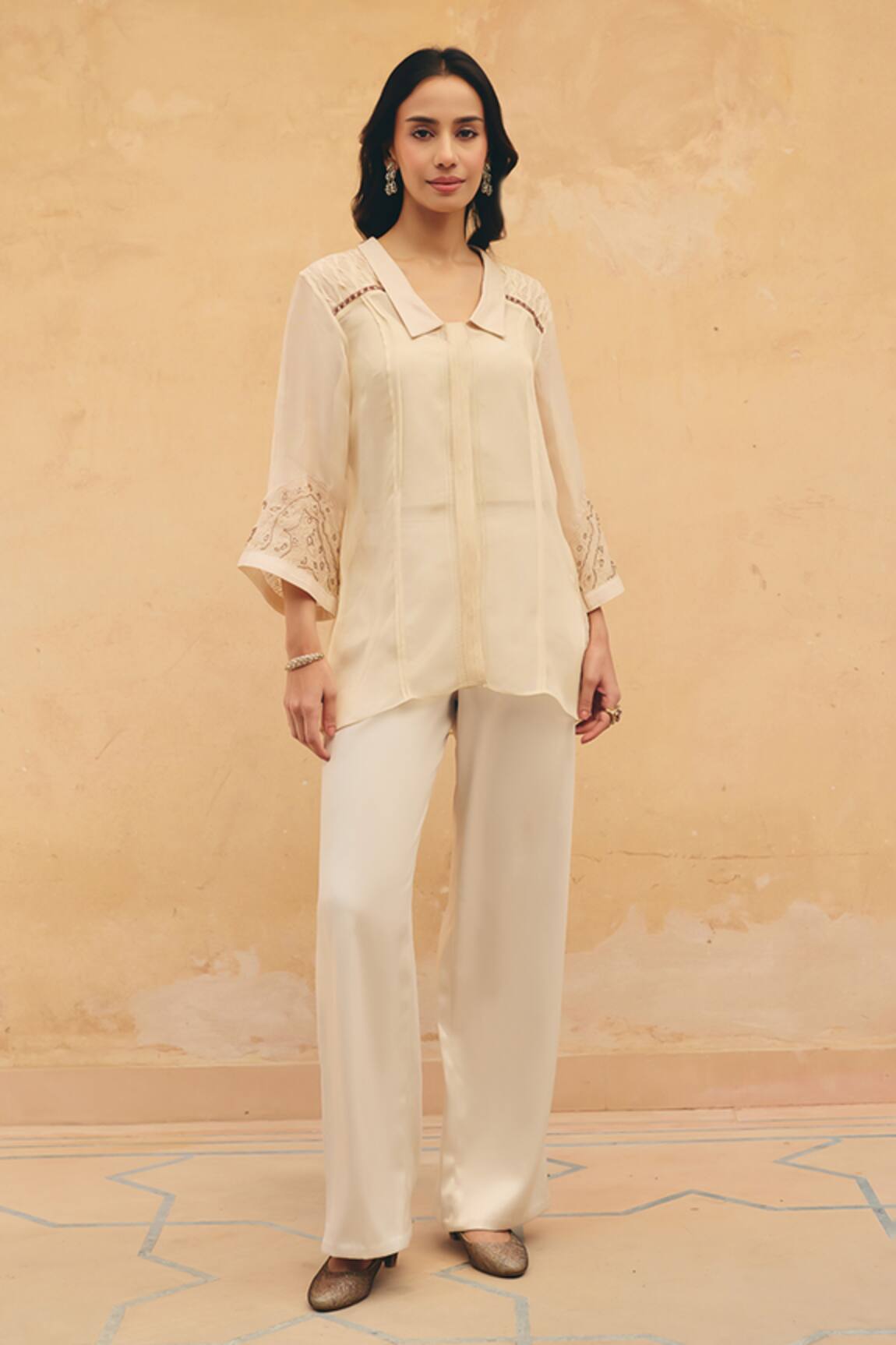 Maenaam Navea Hand Embroidered Tunic & Pant Set