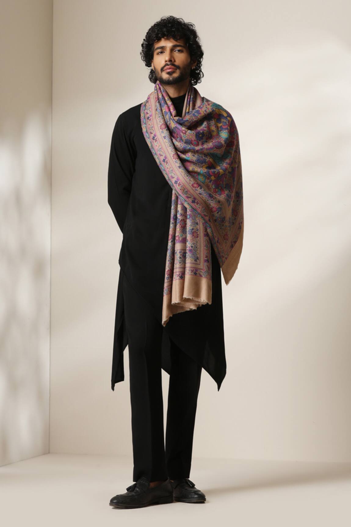 Dusala Floral Zari Motif Shawl 