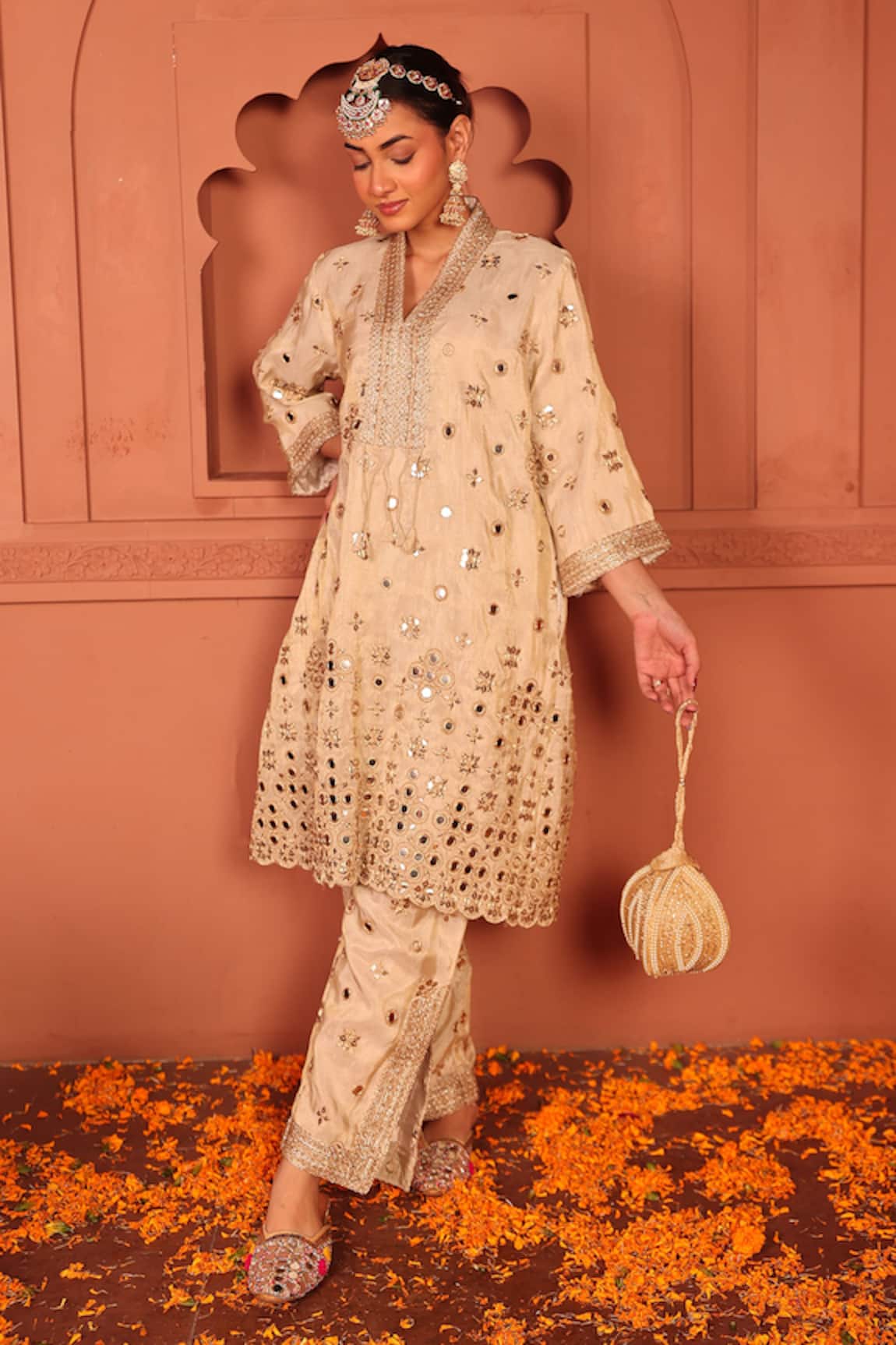Tasuvure Indes Aaina Adaa Tunic & Embroidered Pant Set 