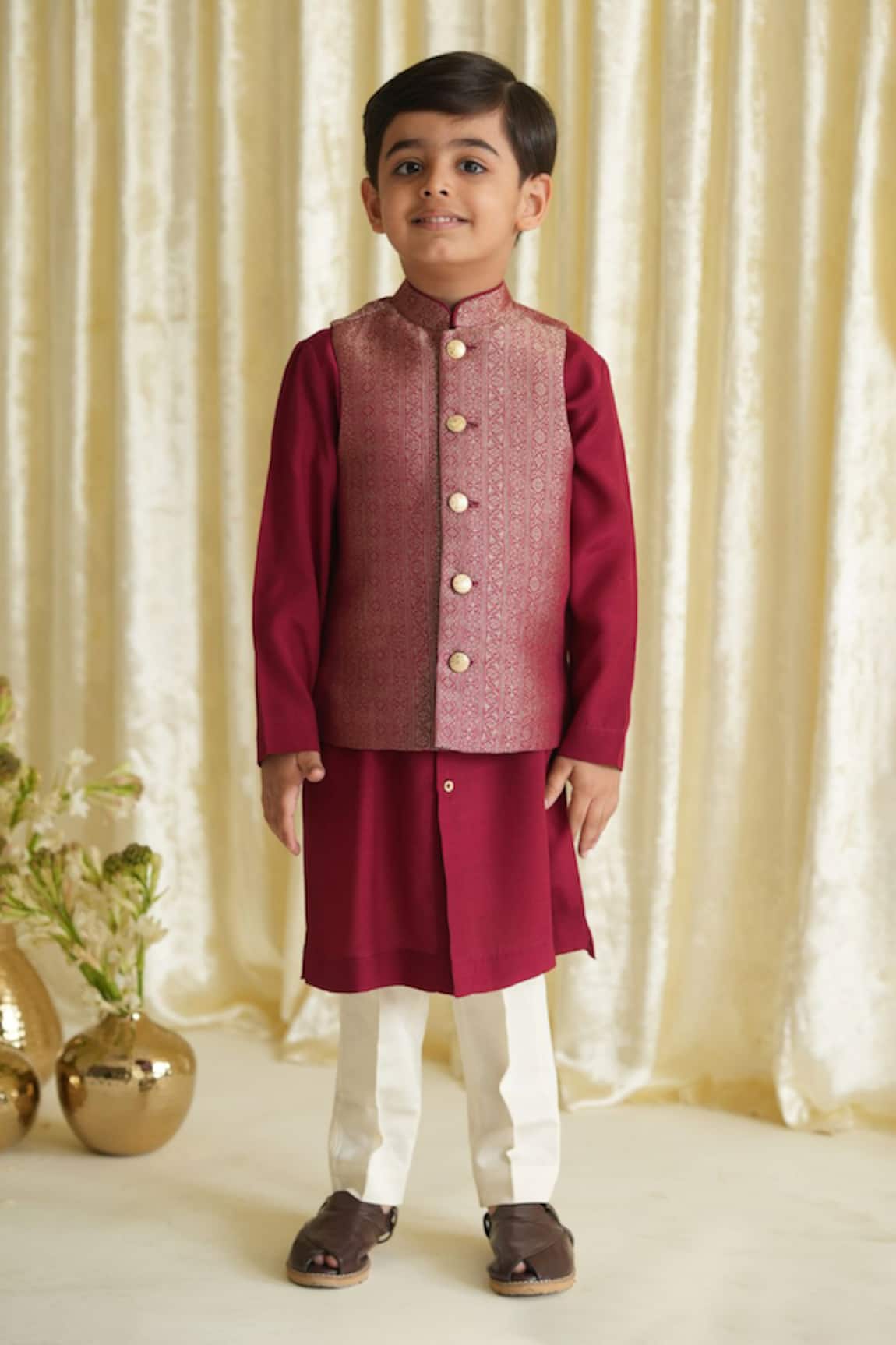 Tiber Taber Floral Woven Bundi & Kurta Set 