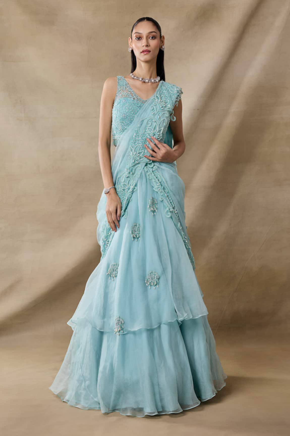 Awigna Hebe Embroidered Layered Skirt Set 