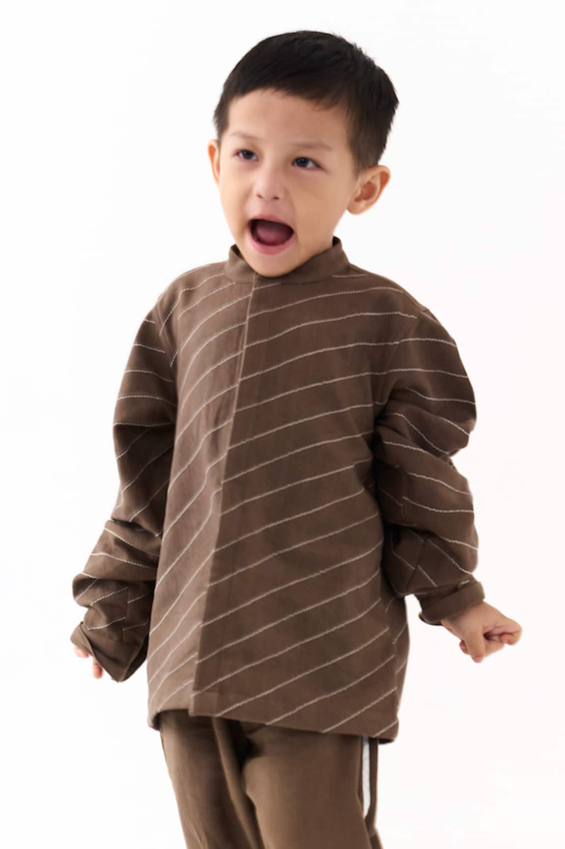 Three Diagonal Stripe Shirt 