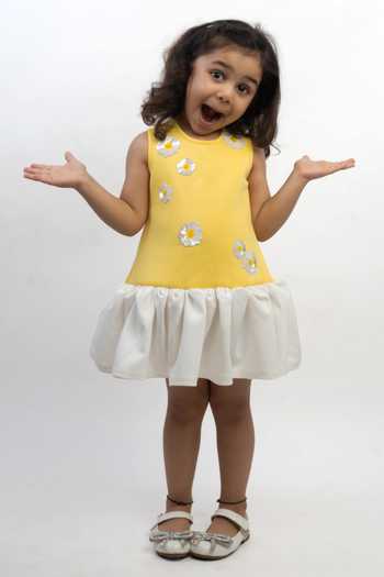 Lil Angels Daisy Applique Sleeveless Dress 