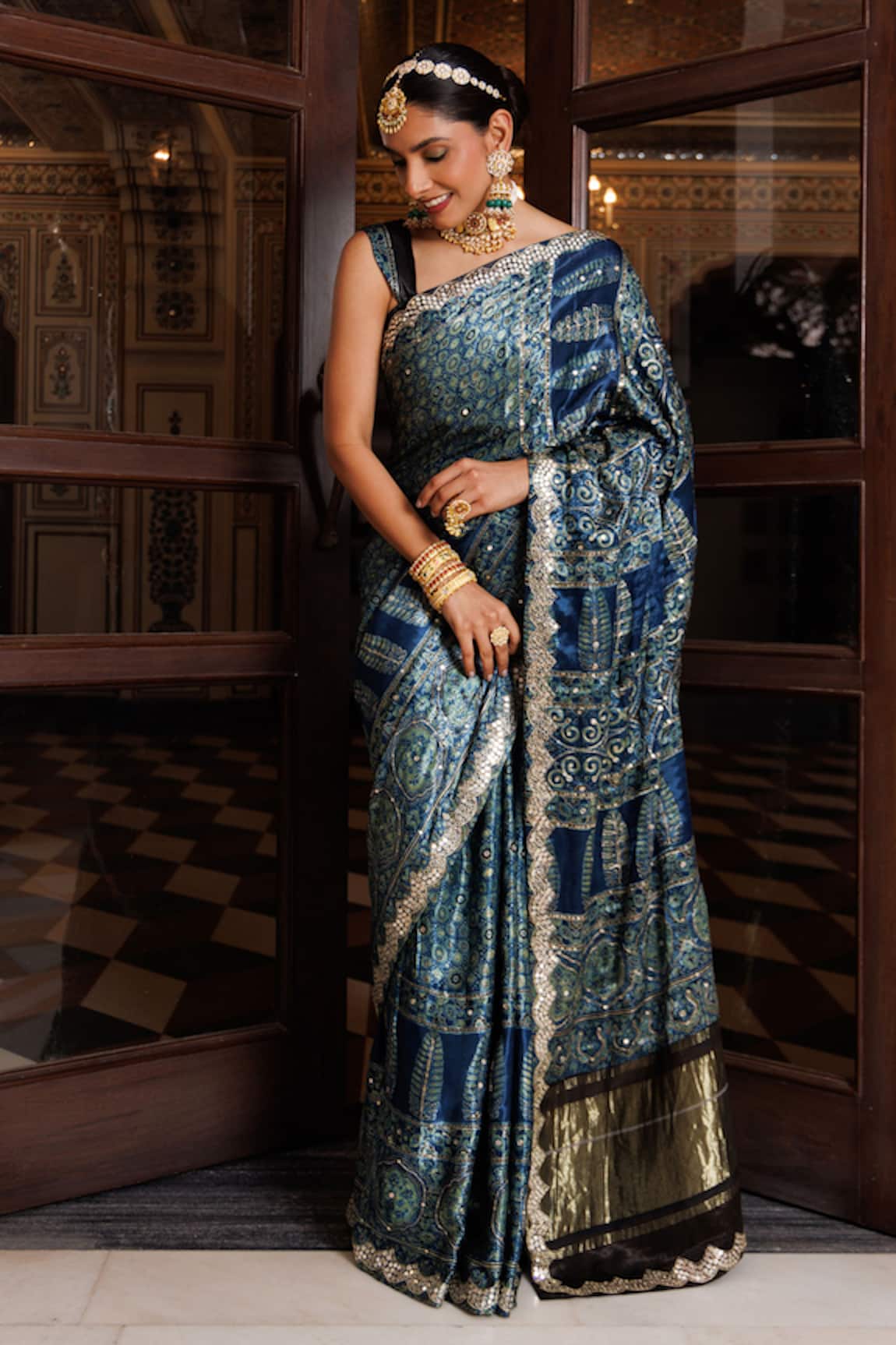Geroo Jaipur Indigo Blue Printed Saree With Unstitched Blouse Piece 