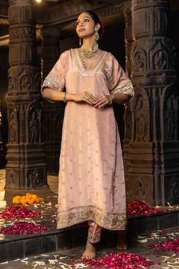 Monk & Mei By Sonia Anand Manya Embellished Kurta Set 