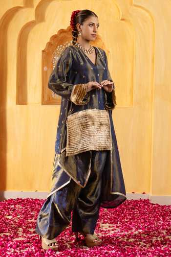 Monk & Mei By Sonia Anand Naveli Embellished Kurta Set 