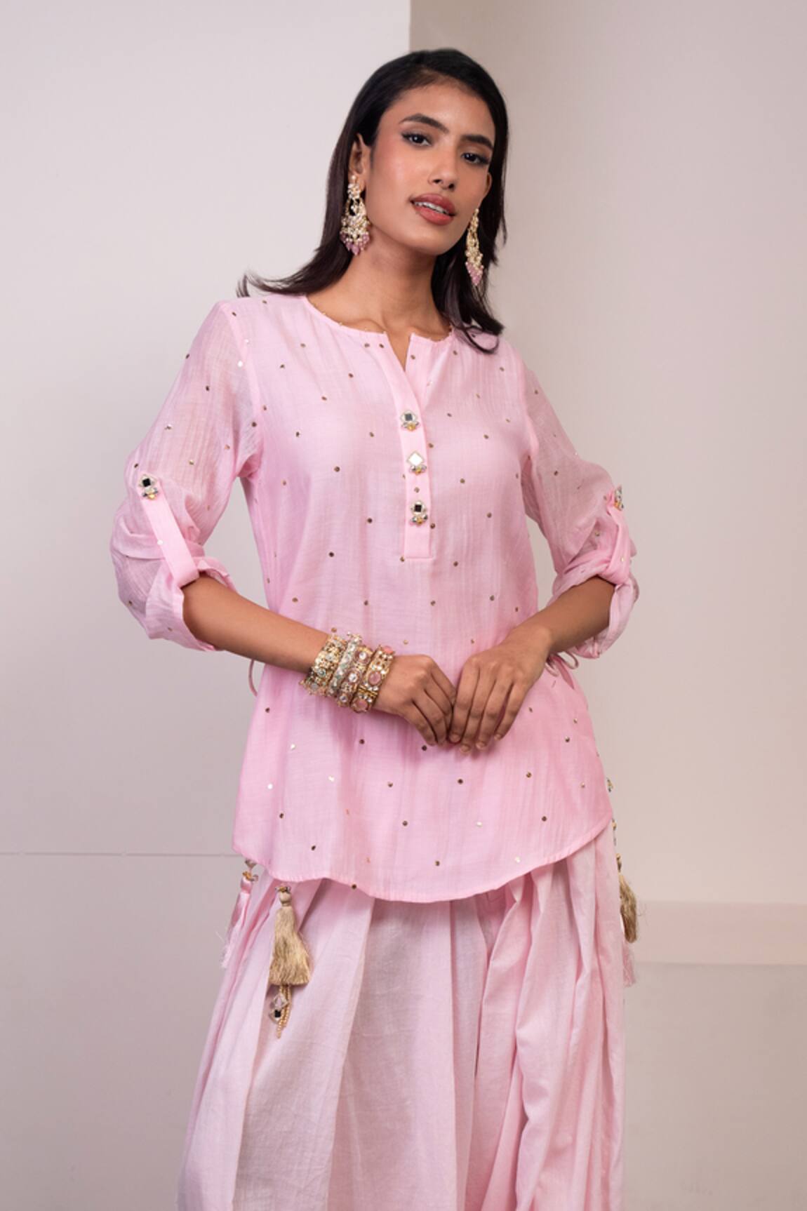 Style Junkiie Petal Chikankari Embroidered Tunic 