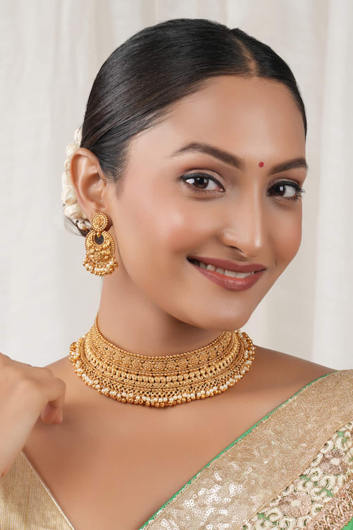 SMARS JEWELRY Antique Pearl Drop Choker & Chandbalis Set 