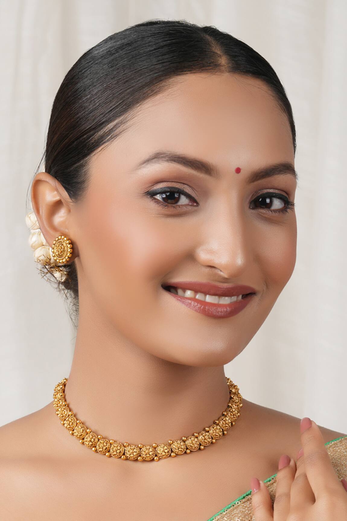 SMARS JEWELRY Floral Carved Antique Choker Set 