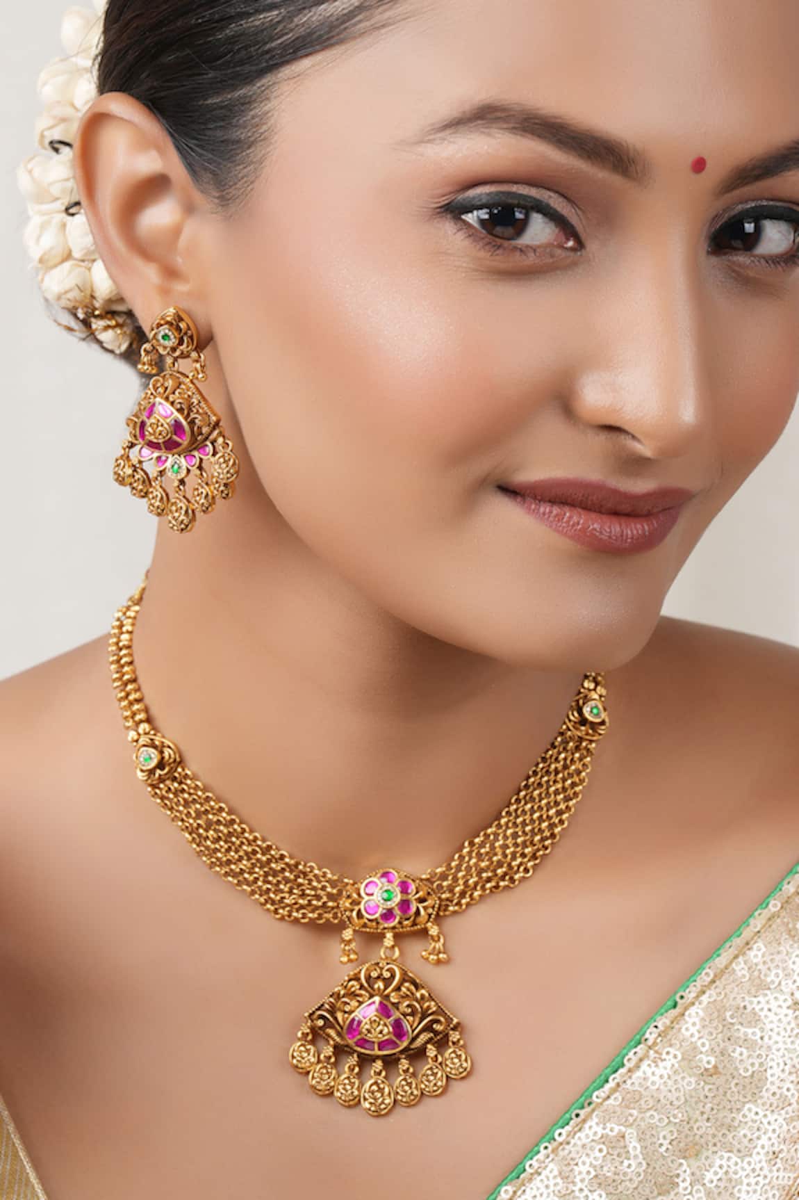 SMARS JEWELRY Stone Embellished Pendant Choker Set 