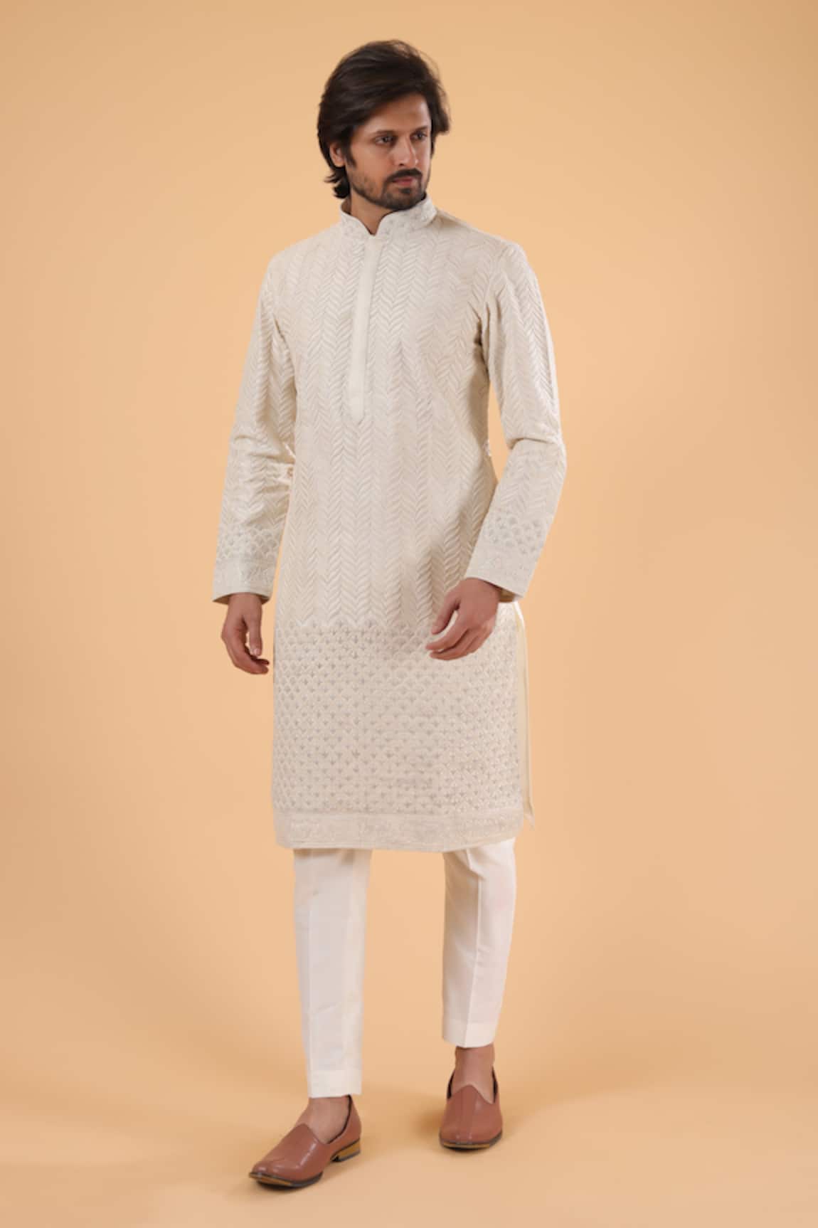 Millionaire Thread Embroidered Sherwani Set 
