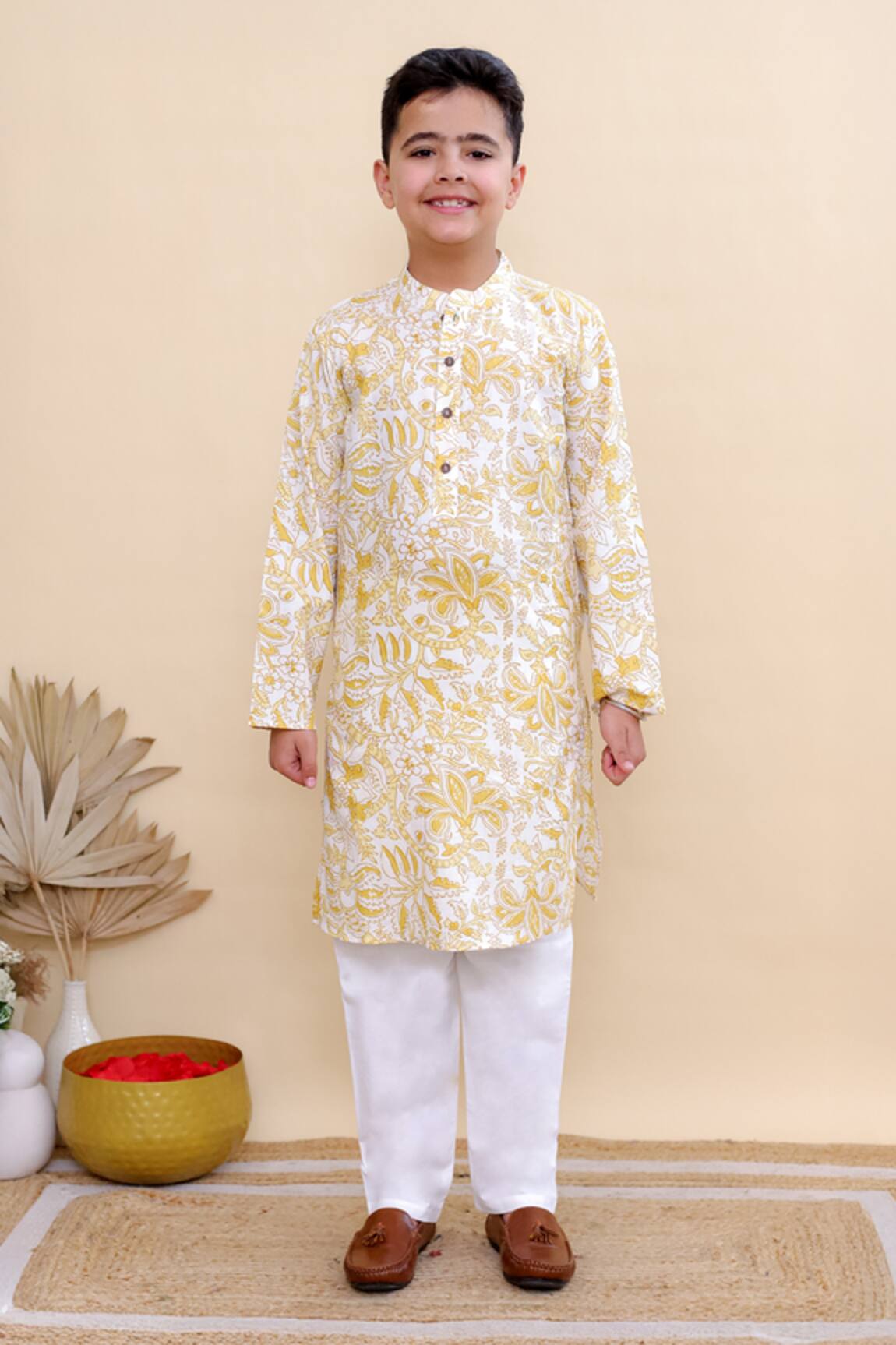 Kalp Lemon Leaf Print Kurta Set 