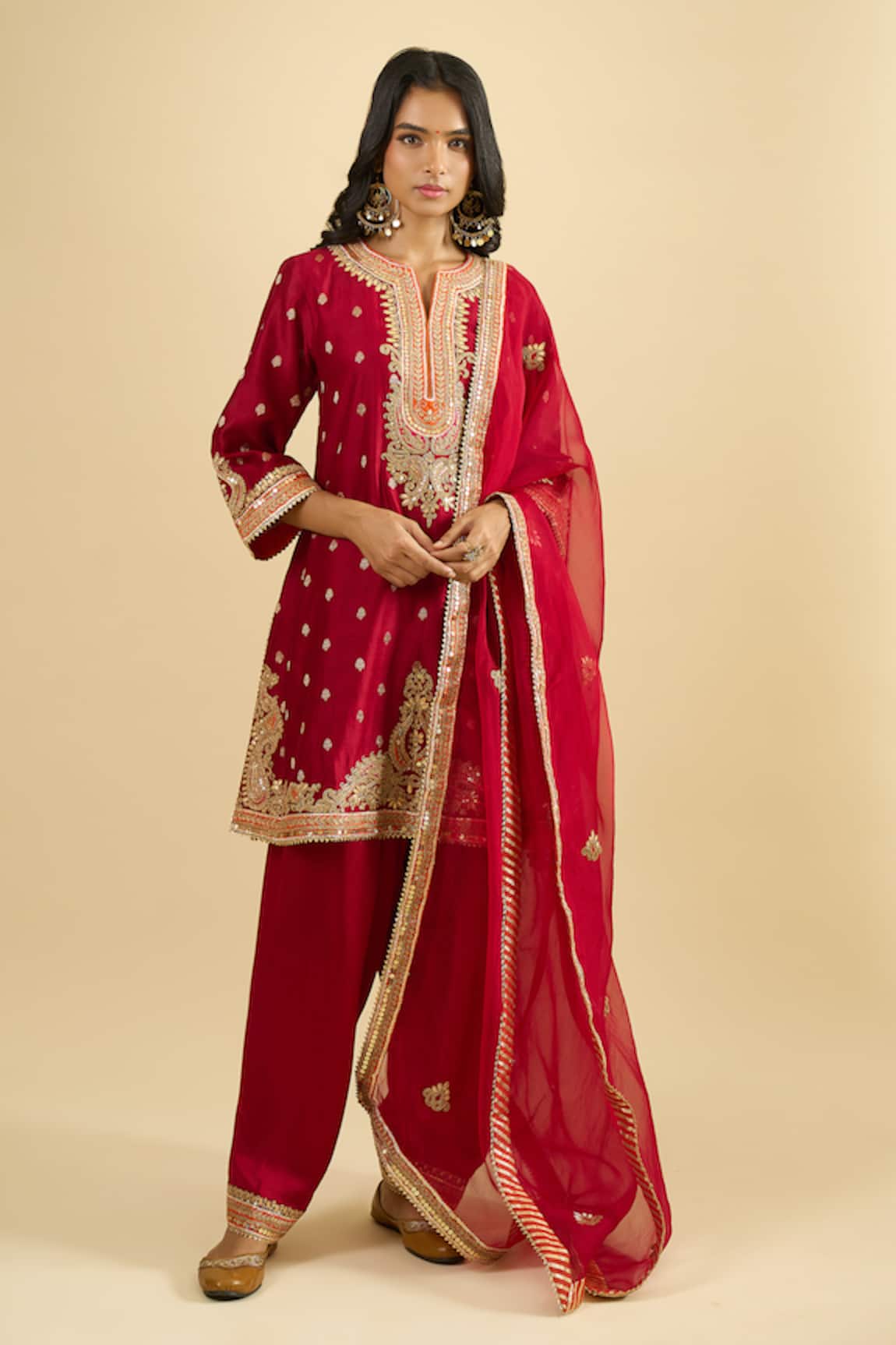 Sheetal Batra Embroidered Kurta Set 