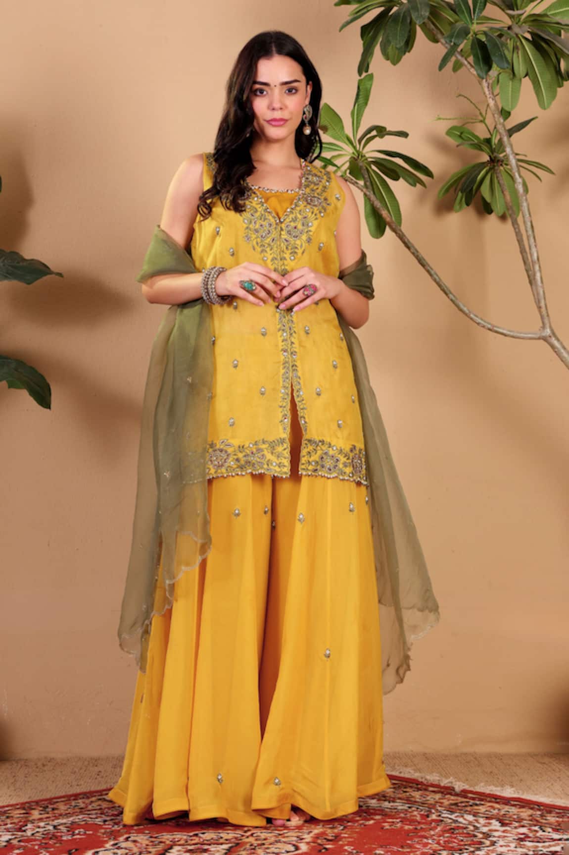Sonali Methi Hand Embroidered Kurta Set 