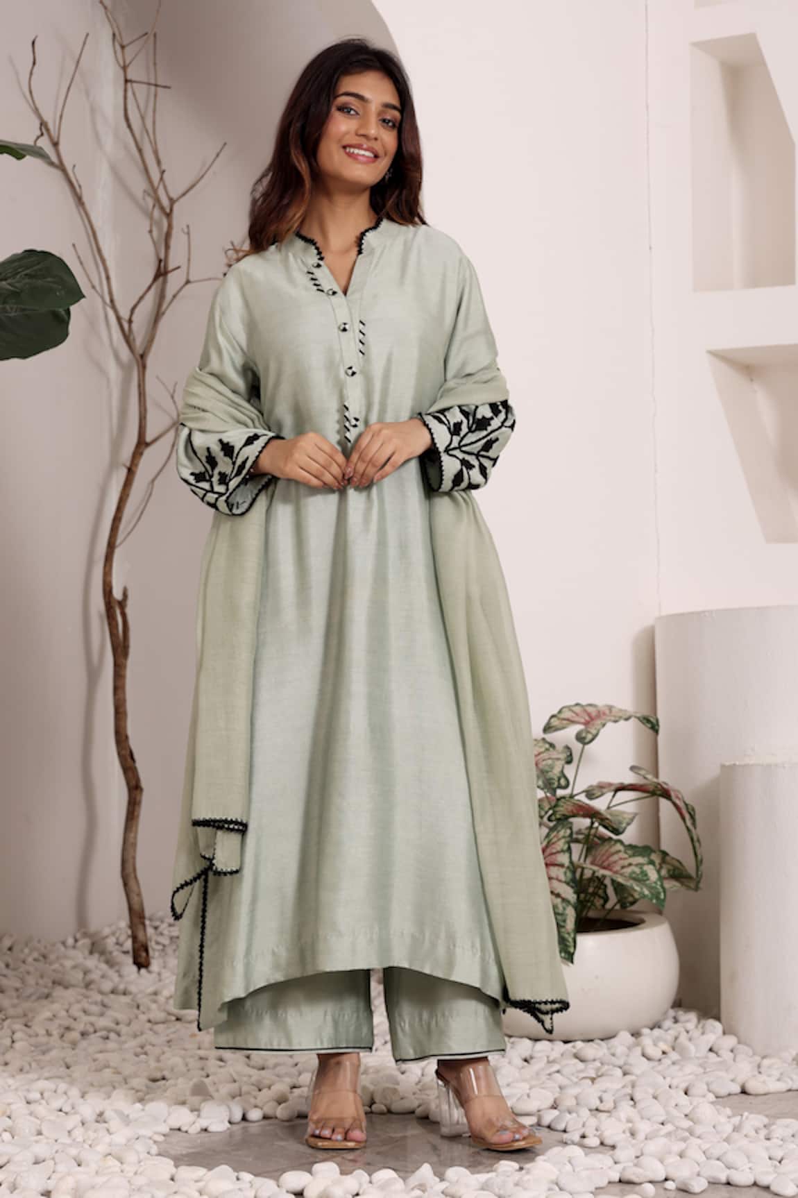 Sonali Methi Chanderi Hand Embroidered Kurta Set 