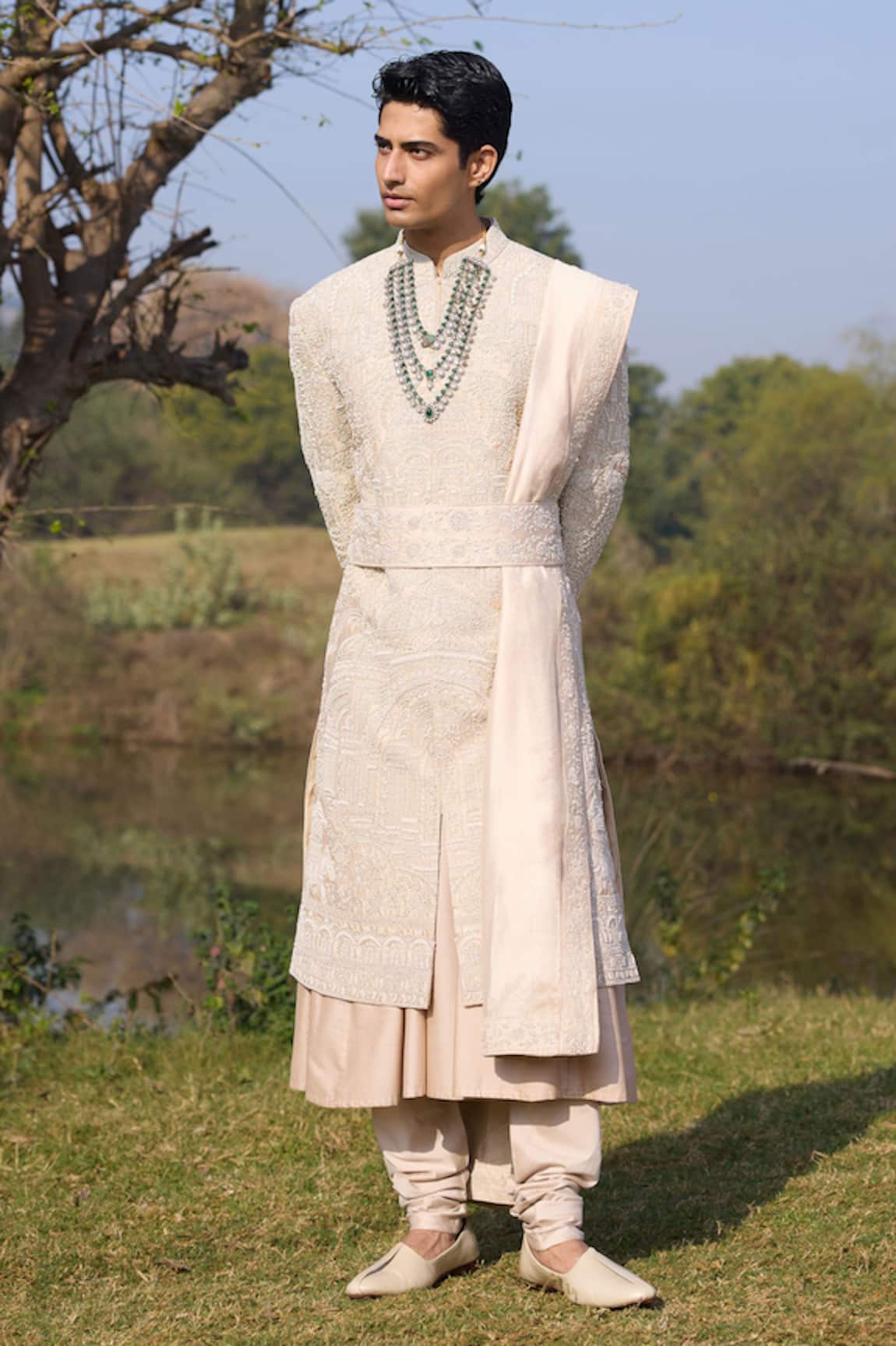 Mukti And Kavith Casa The Imperial Embroidered Sherwani Set 