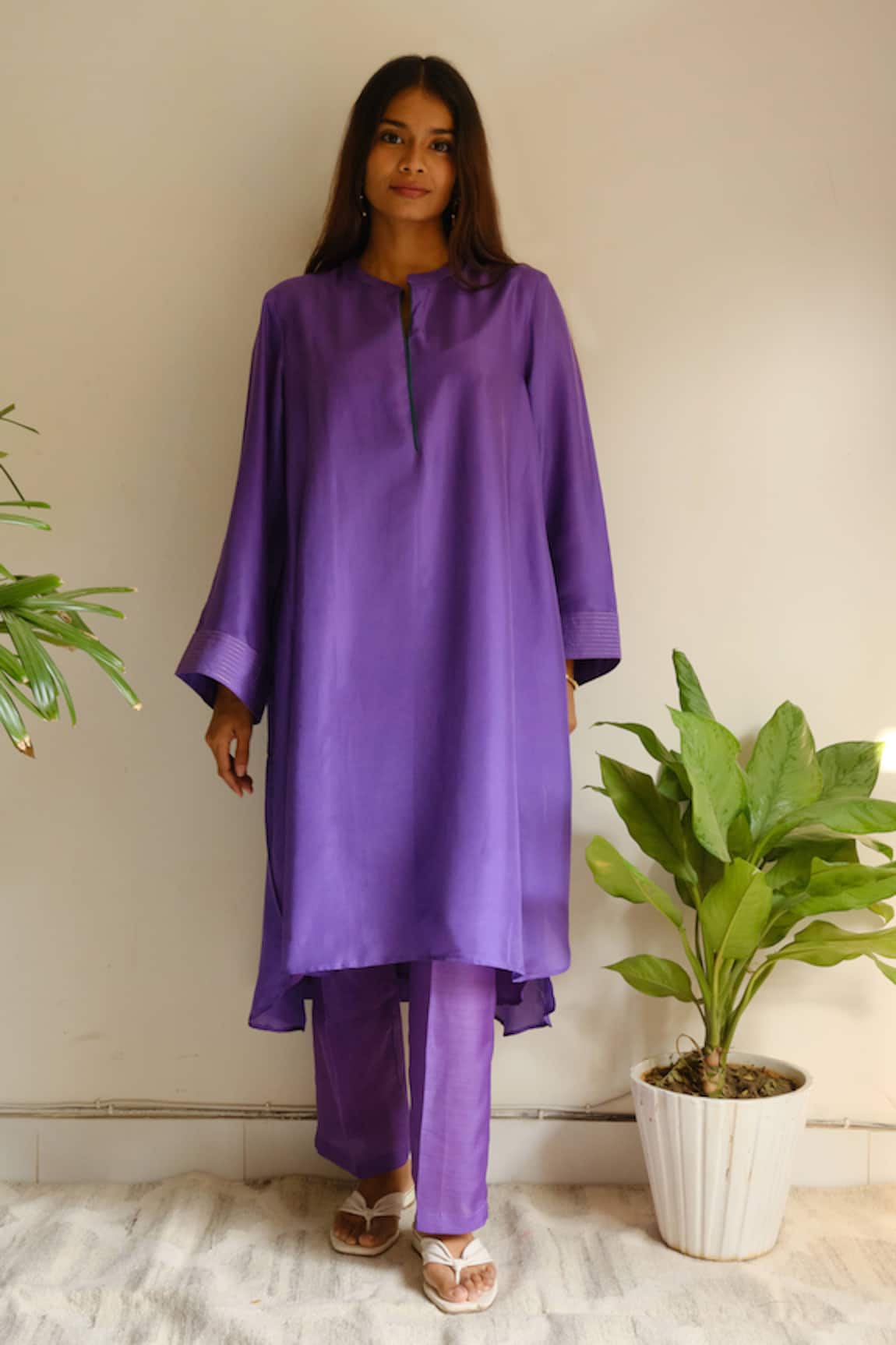 Juanita By Shubhda Handwoven Chanderi Zari Detail Kurta & Pant Set 