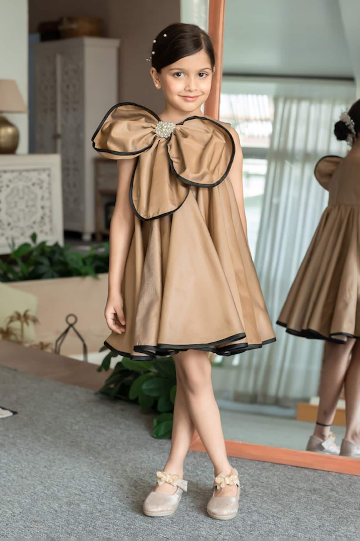 Janyas Closet Luxe Flower Satin Dress 