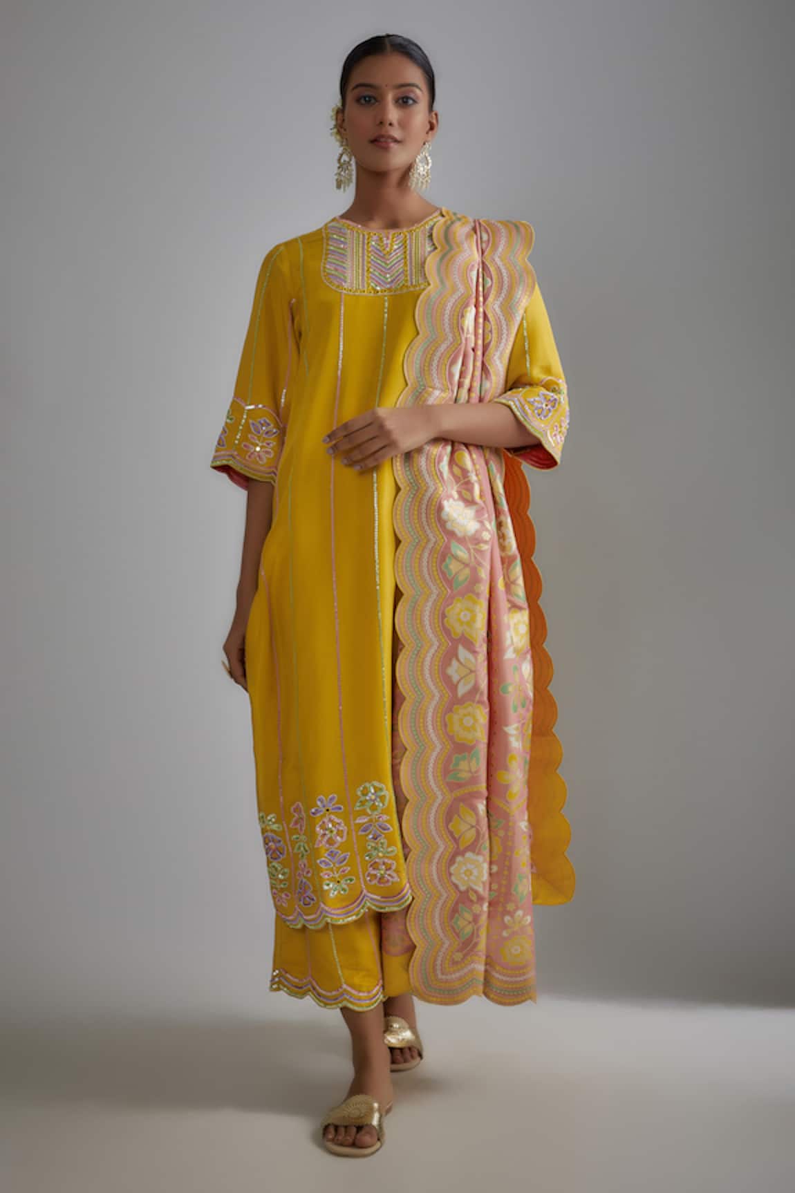 I Am Design Floral Embroidered Kurta Set 