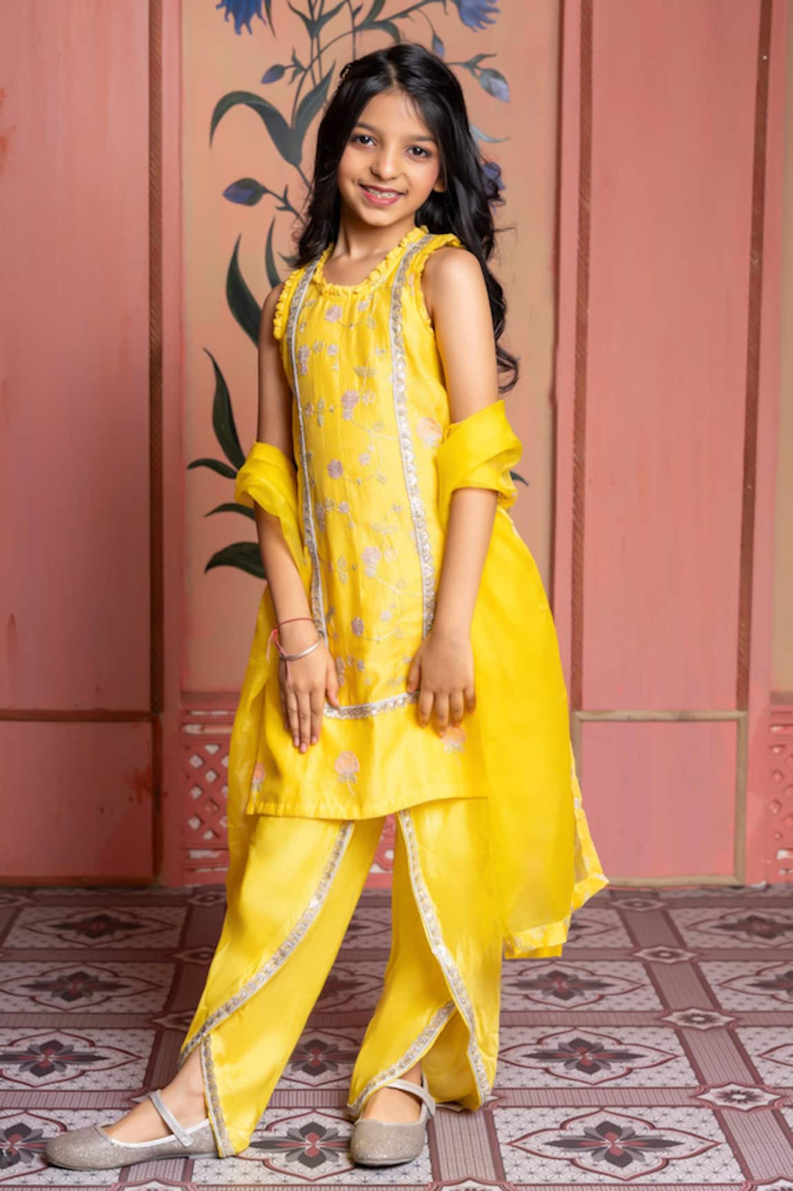 Kirti Agarwal - Pret N Couture Embroidered Kurta Set 