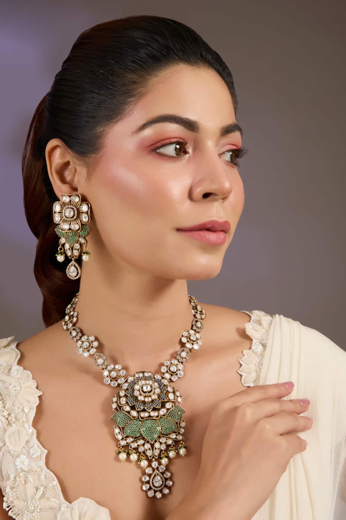 Vivinia By Vidhi Mehra Kundan & Emerald Statement Necklace Set 
