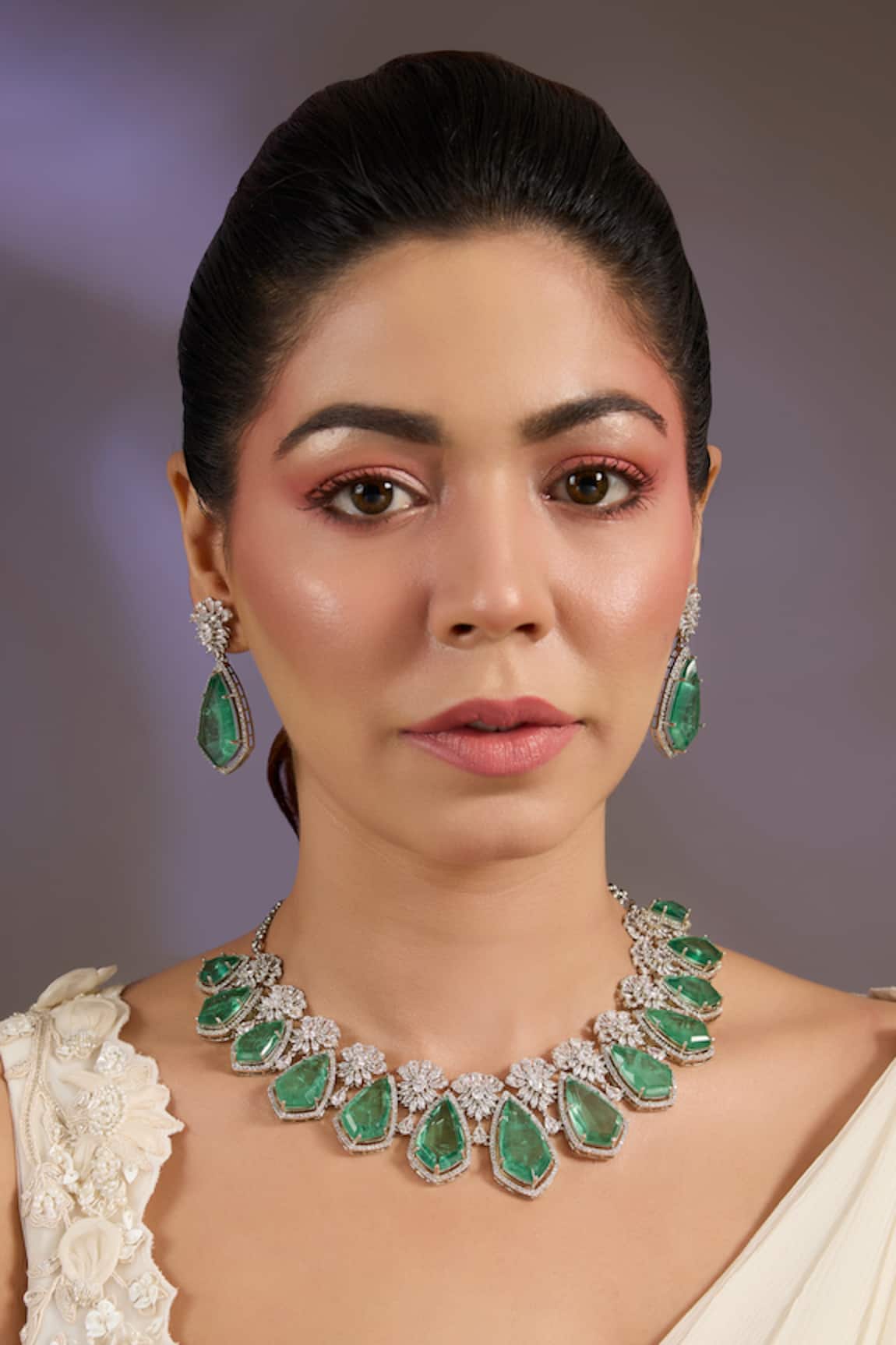 Vivinia By Vidhi Mehra Emerald Elegance Necklace Set 