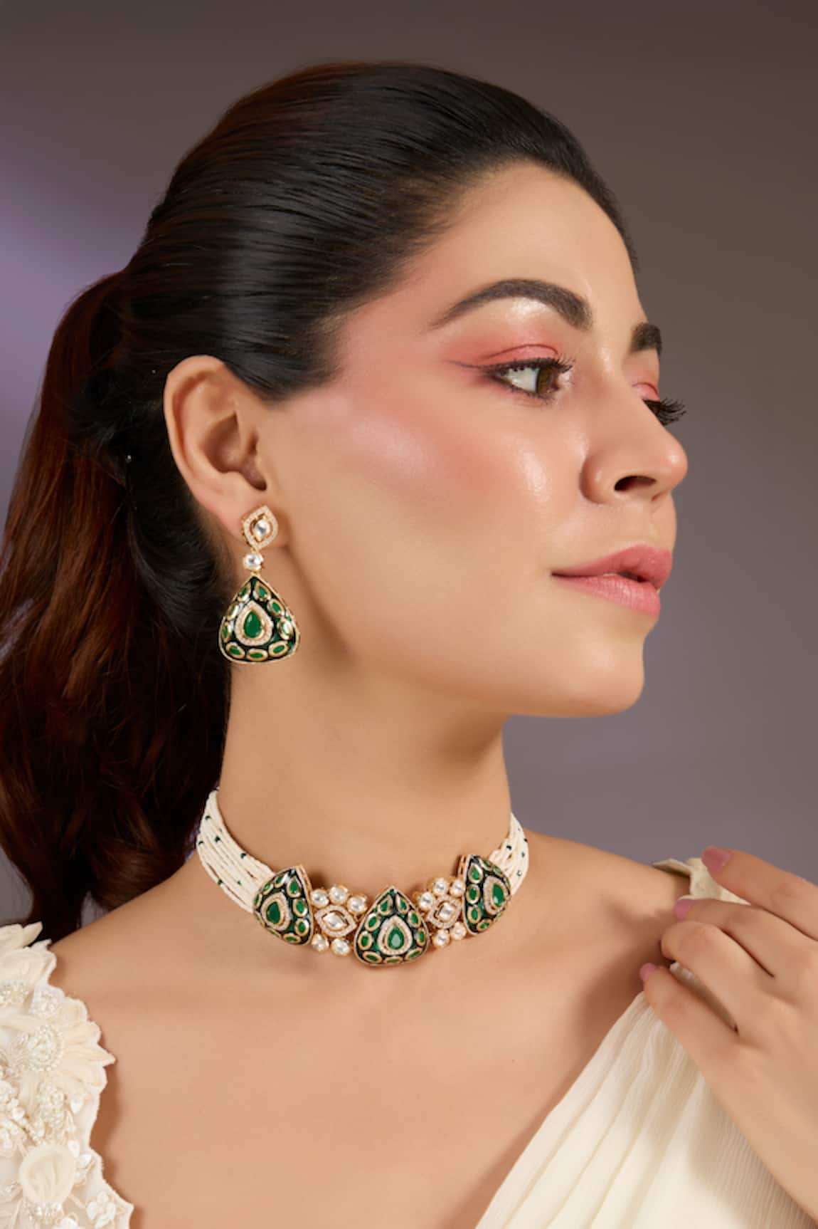 Vivinia By Vidhi Mehra Emerald Stone Choker Set 