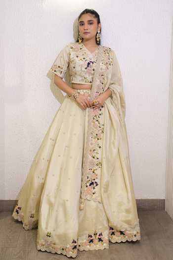 Label Deepshika Agarwal Hand Embroidered Lehenga Set 