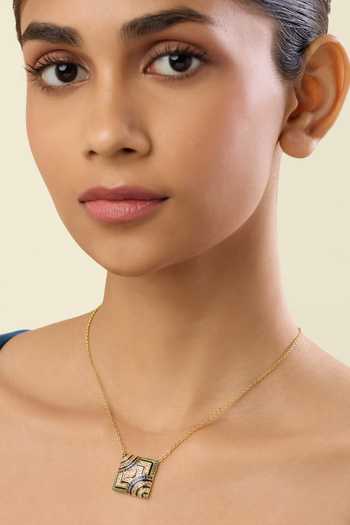 Isharya Vyntra Pendant Necklace 