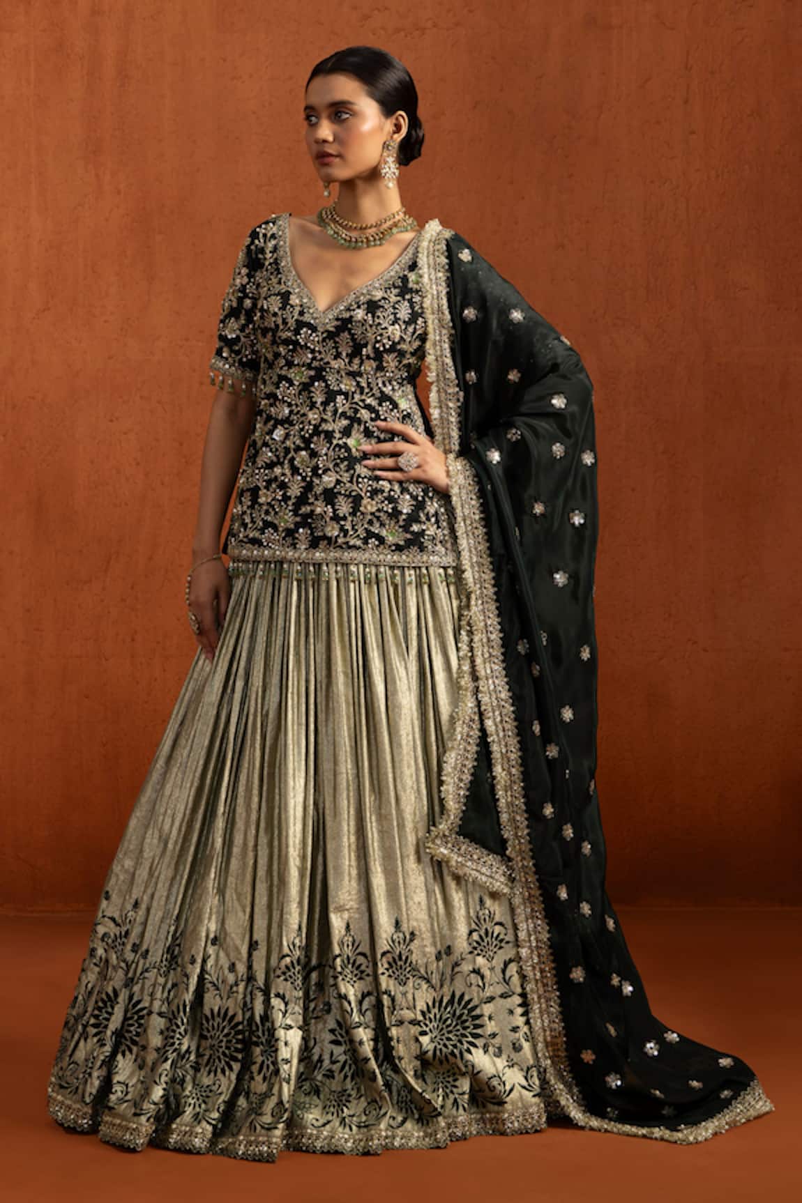 Lashkaraa Embroidered Kurta Lehenga Set