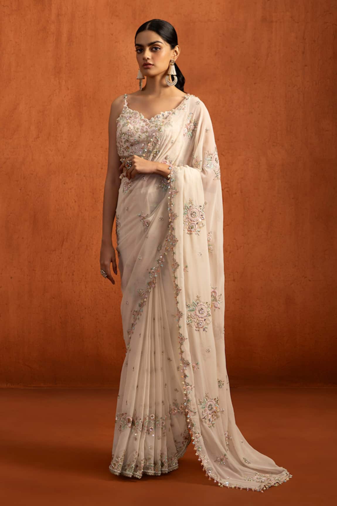 Lashkaraa Floral Embroidered Pre-Draped Saree & Blouse Set