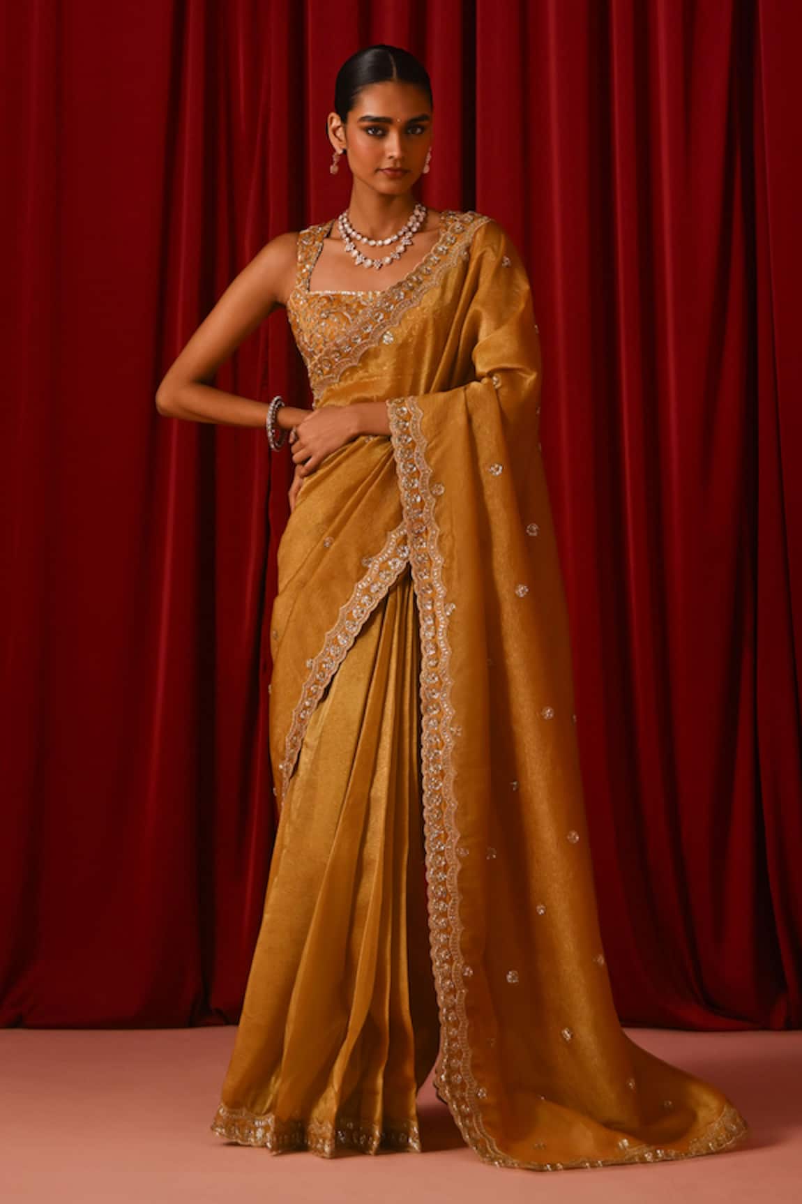 Lashkaraa Bordered Saree With Embroidered Blouse 