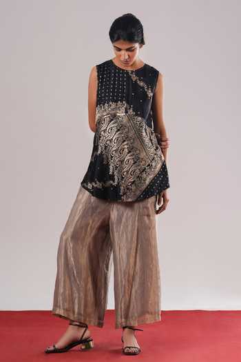 Urvashi Kaur Yugen Handwoven Tissue Silk Farshi Pant 