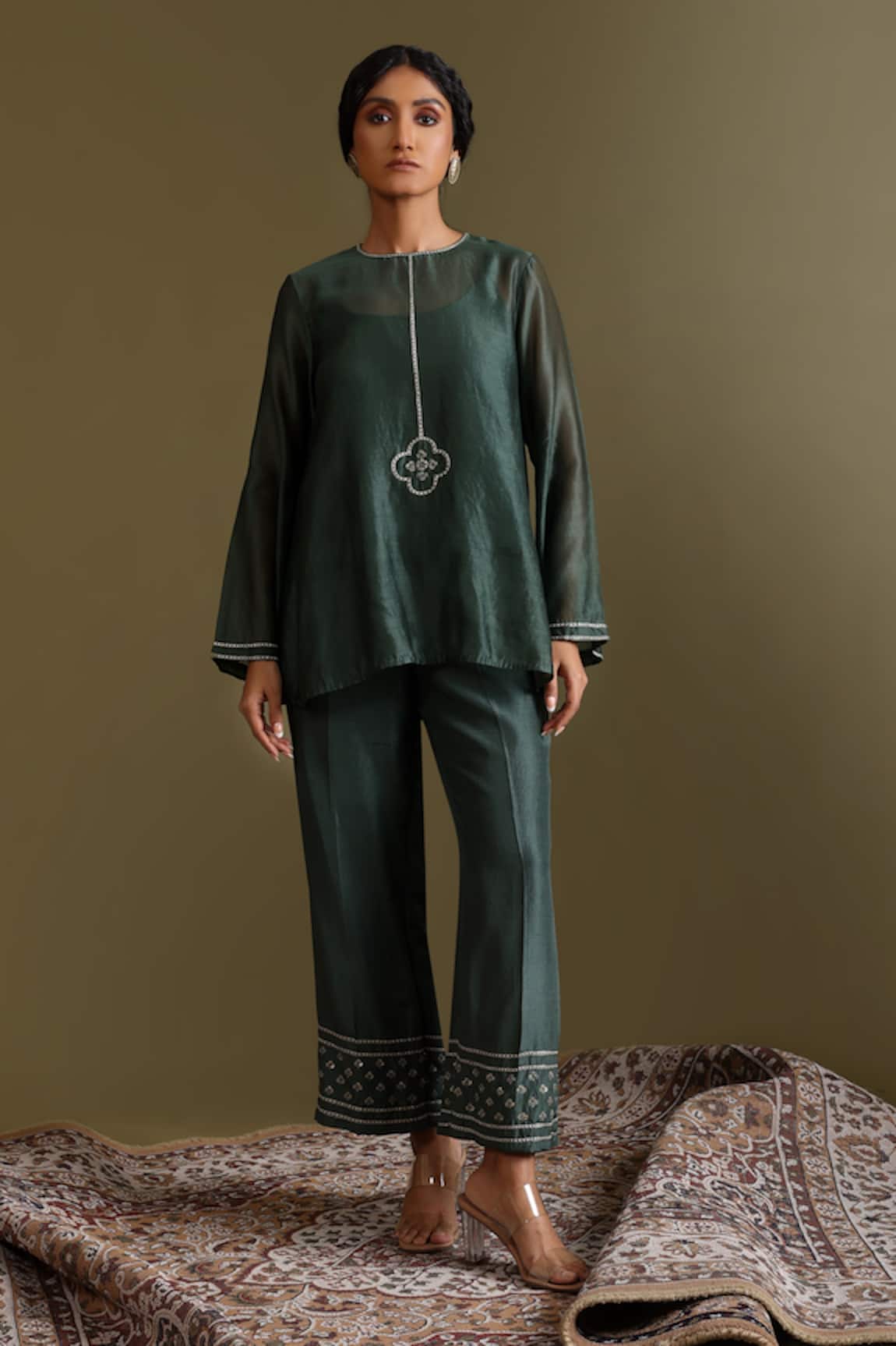 Chokhi Chorri Rajat Short Kurta With Pant 