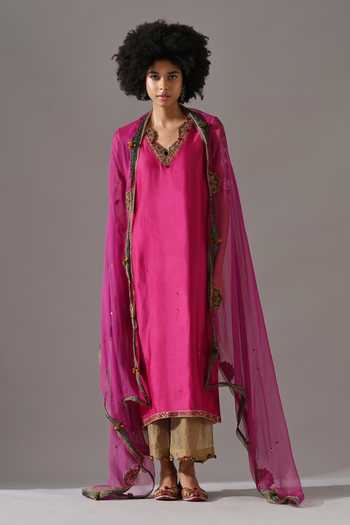 Medha Hand Embroidered Kurta Set 