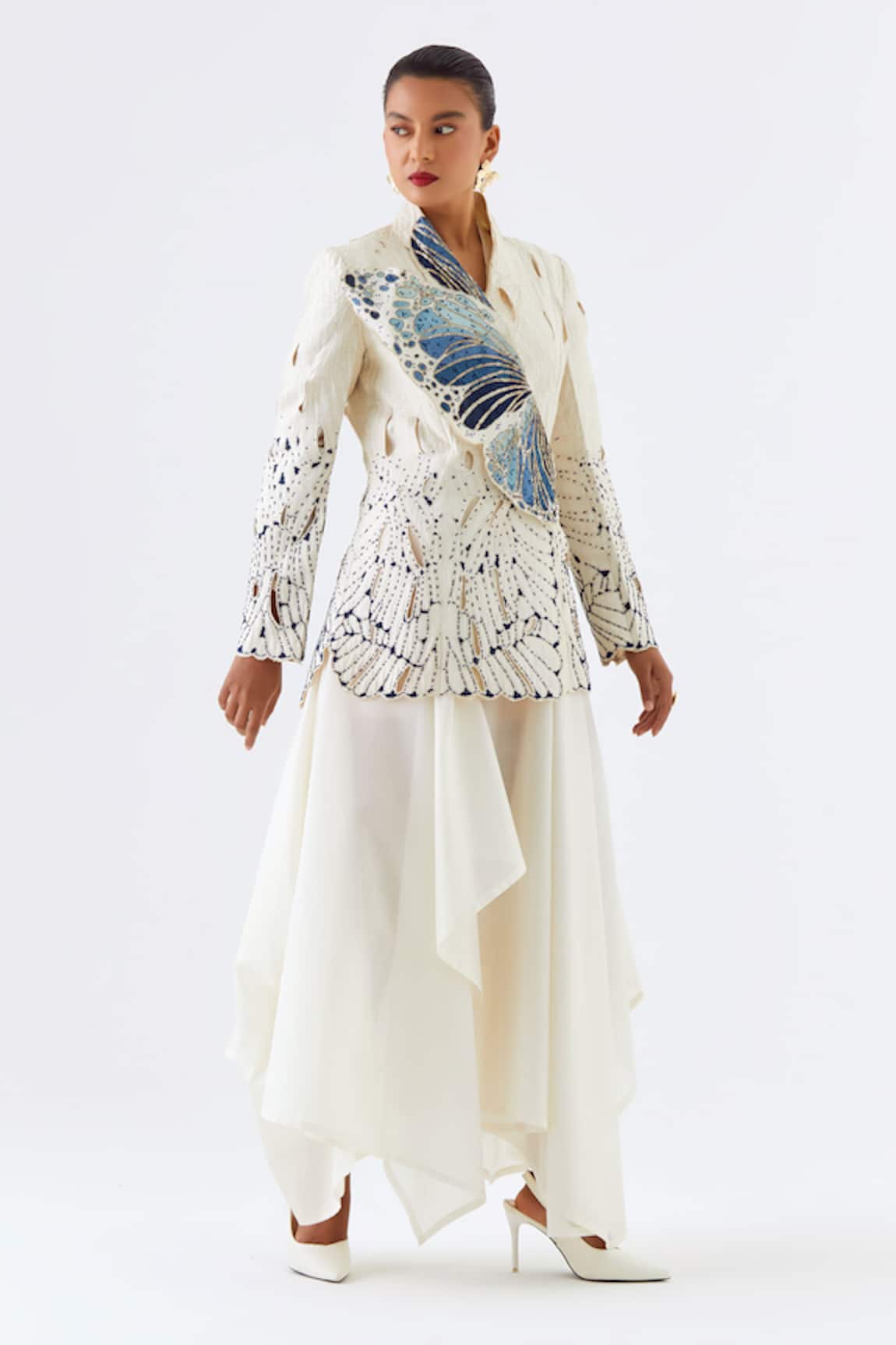 Jajaabor Cutwork Embroidered Jacket With Draped Kurta 