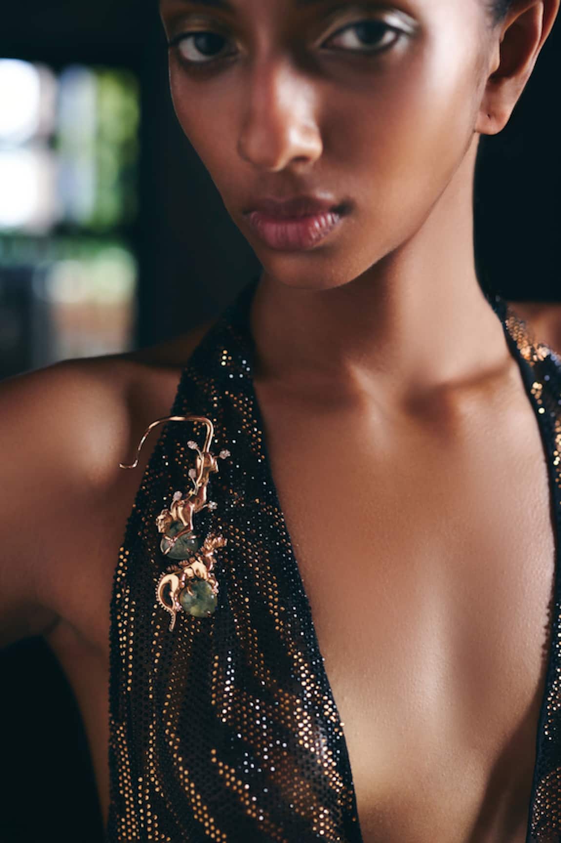 Outhouse Majestic Leopard Collar Pin