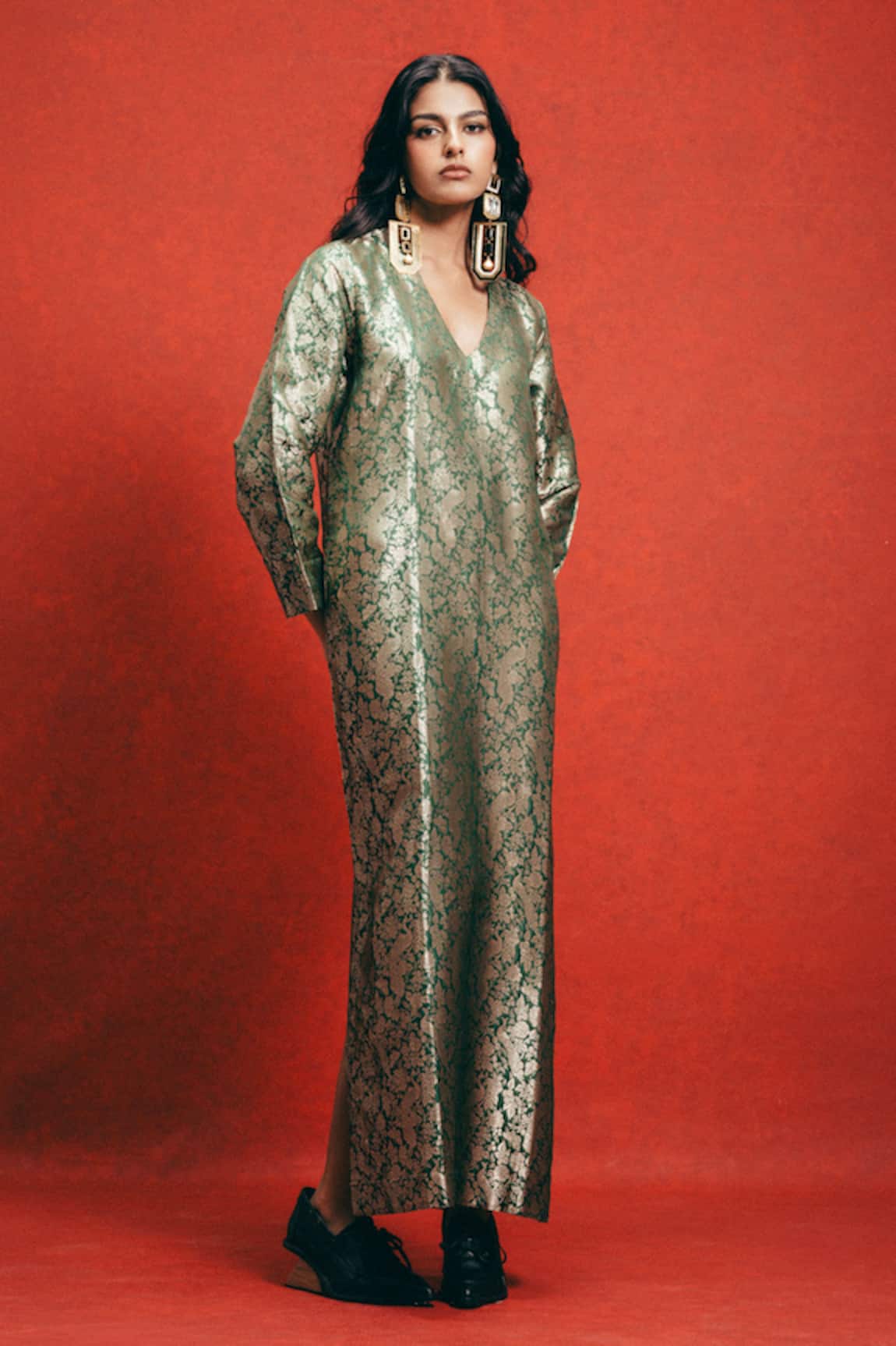 Ekaya Banaras Handwoven Banarasi Emboss Kaftan 