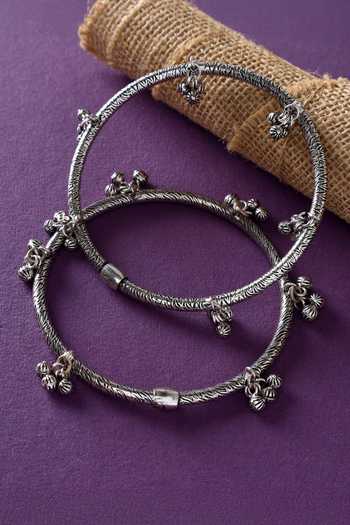 Mero Jewellery Handmade Pair Of Anklets 