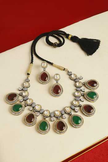 Mero Jewellery Geometric Drop Necklace Set