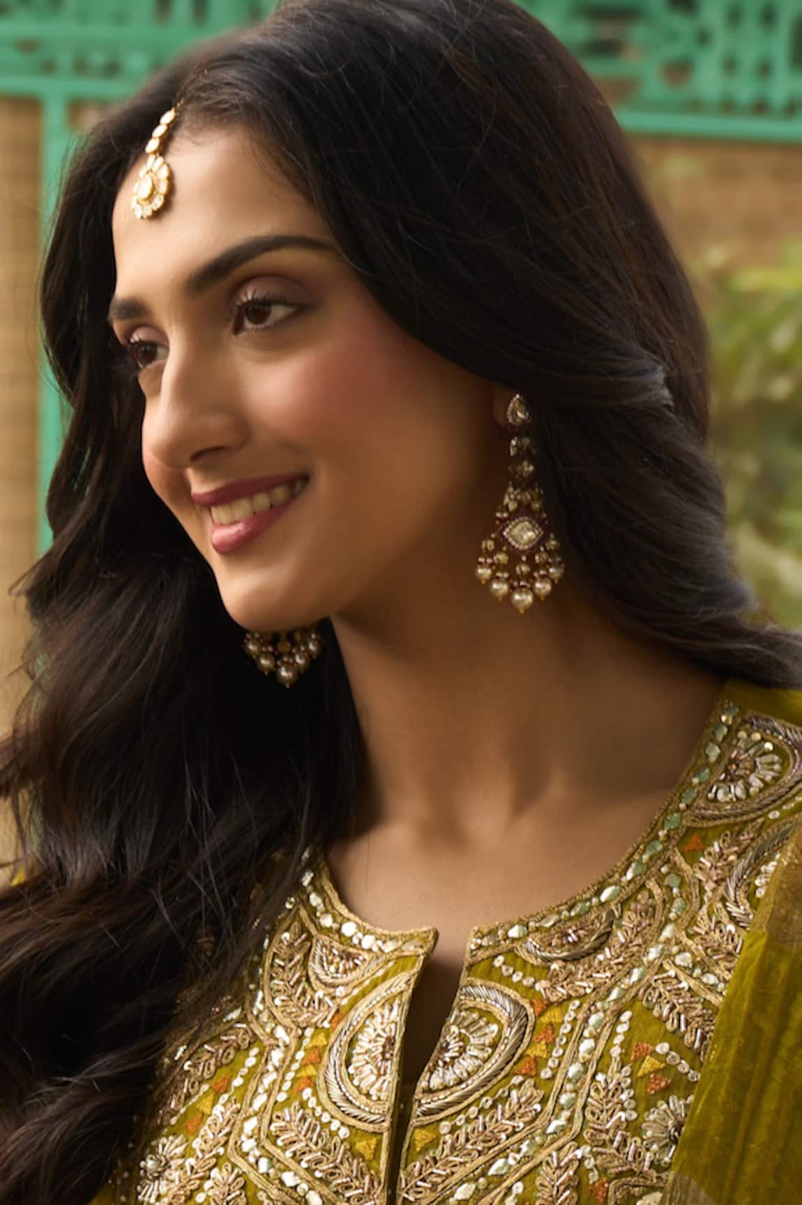 Kaari Bhavya Polki Earrings 