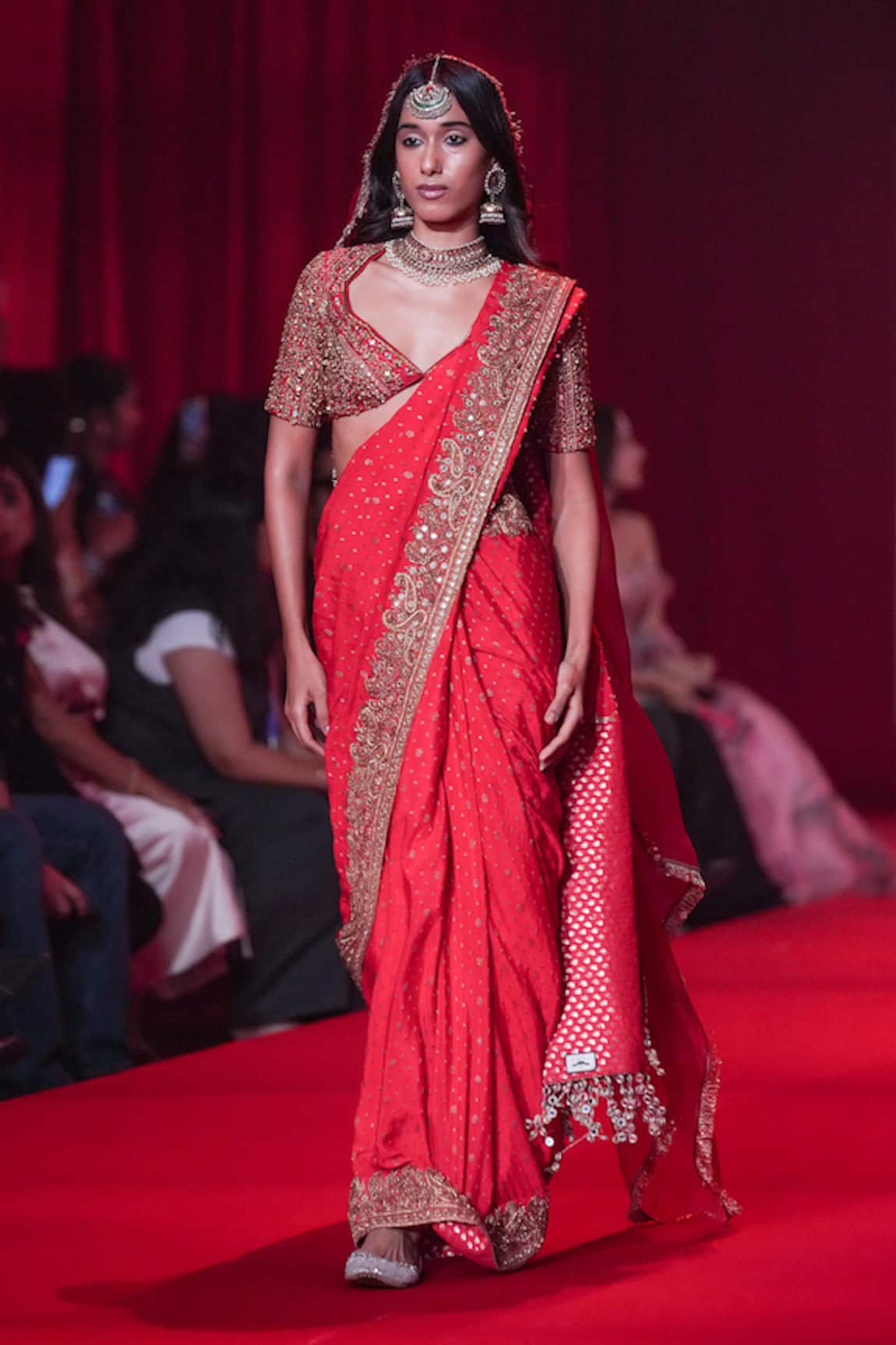 Itrh Vamika Jamawaar Saree With Blouse 