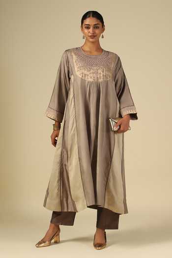LATHA PUTTANNA Hand Embroidered Kurta Set