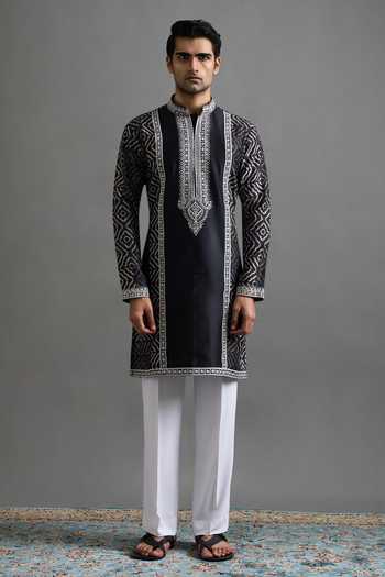 Gargee Designers Black Veer Kurta Set 